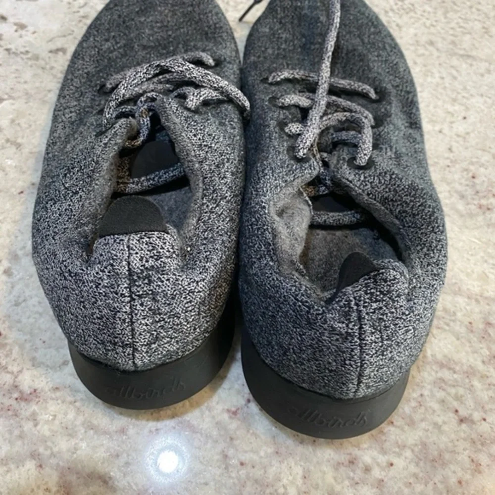 Allbirds Wool Runners Mens 9 Charcoal Gray‎ Merino Wool Sneakers Walking Shoes